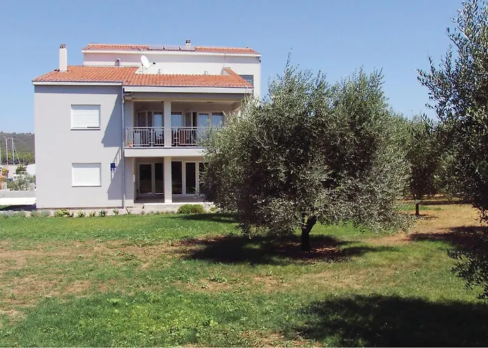 Tezacki Put V * Bibinje