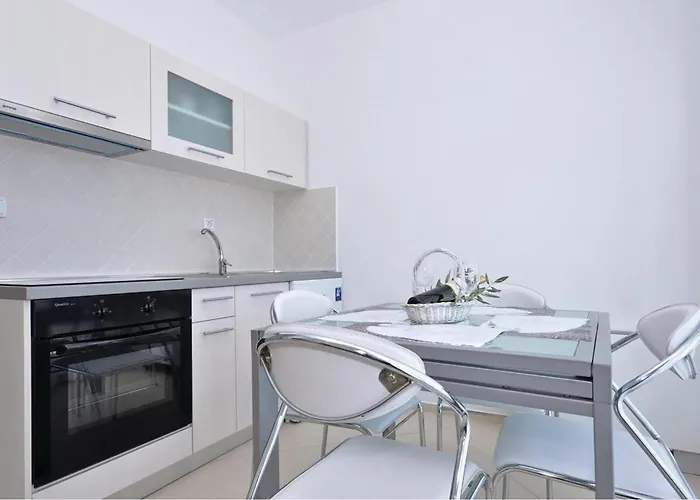Apartment Tezacki Put V *