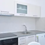 Tezacki Put V شقة