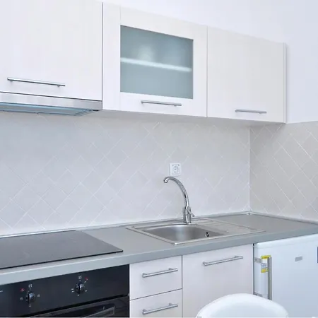 1 Bedroom Gorgeous Apartment In Bibinje Apartmán